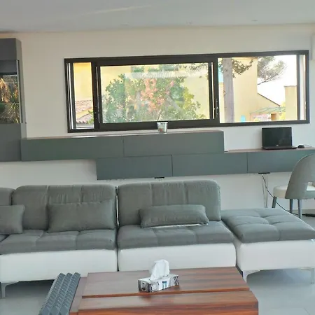 Les Genets 2914 Villa